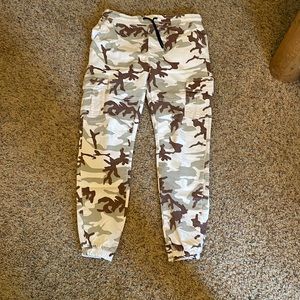 Twill camo cargo jogger pants